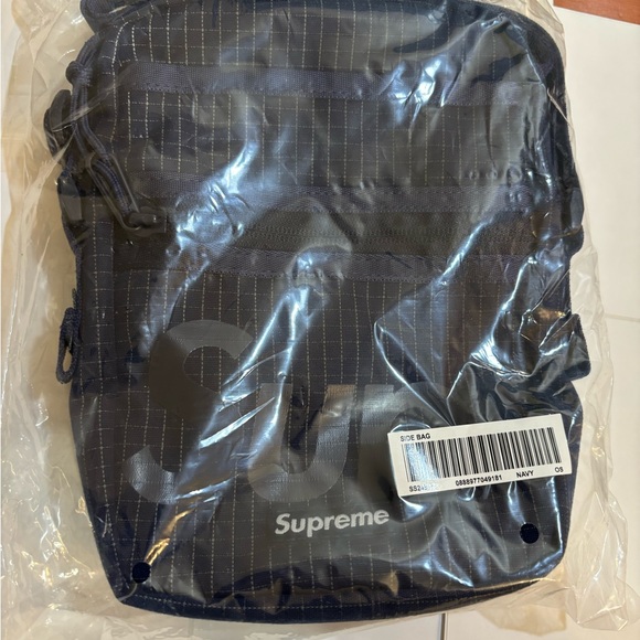 Supreme Shoulder/ Side Bag Navy SS24 - Picture 4 of 6